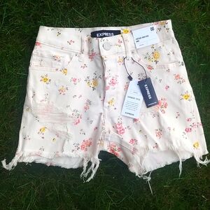 ❤HP❤ EXPRESS Vintage High-Rise Floral Denim Shorts